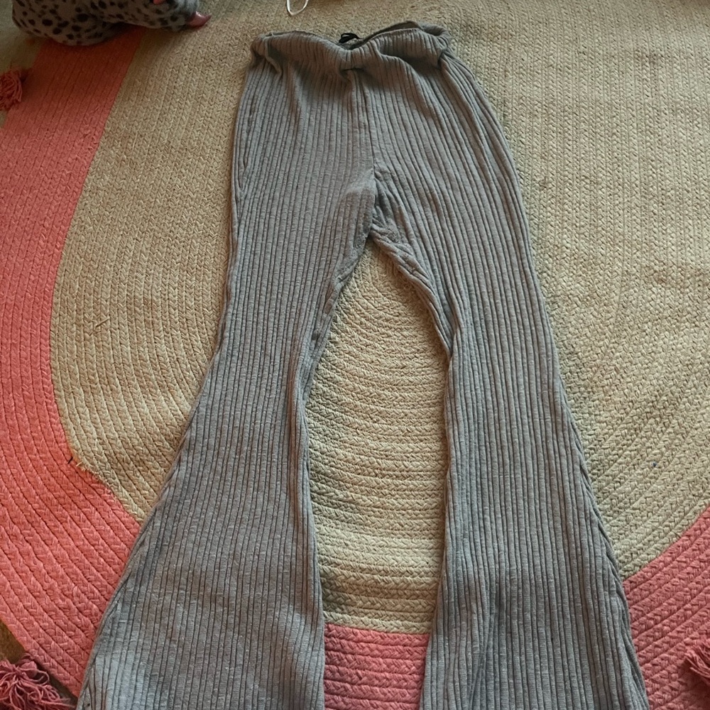 Ribbed grey urban pants